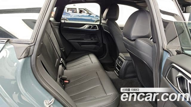 BMW i4 eDrive40 M Sport, 2025 12