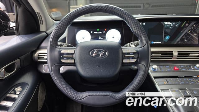 Hyundai NEXO Premium, 2024 13