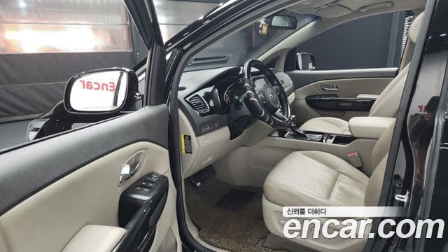 Kia All New Carnival Prestige, 2018 10