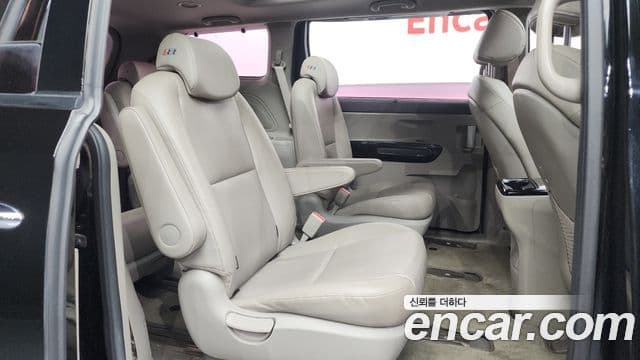 Kia All New Carnival Prestige, 2018 12