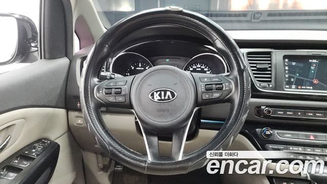 Kia All New Carnival Prestige, 2018 13