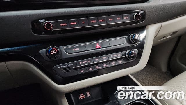 Kia All New Carnival Prestige, 2018 16