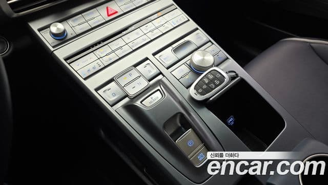 Hyundai NEXO Premium, 2024 9