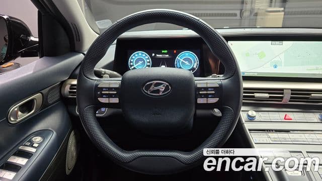 Hyundai NEXO Premium, 2024 13