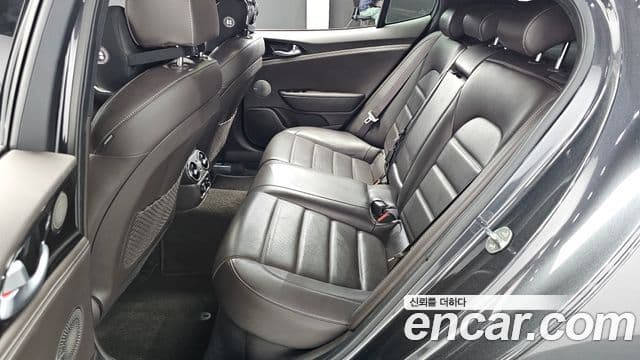 Kia 스팅어 Platinum, 2018 12