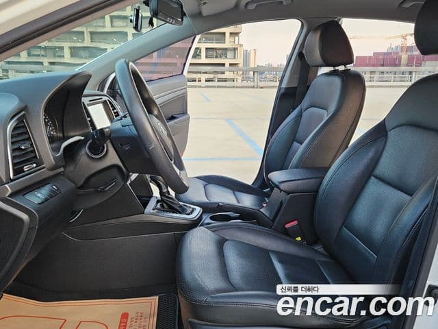 Hyundai Avante AD 1.6 GDI Smart, 2017 8