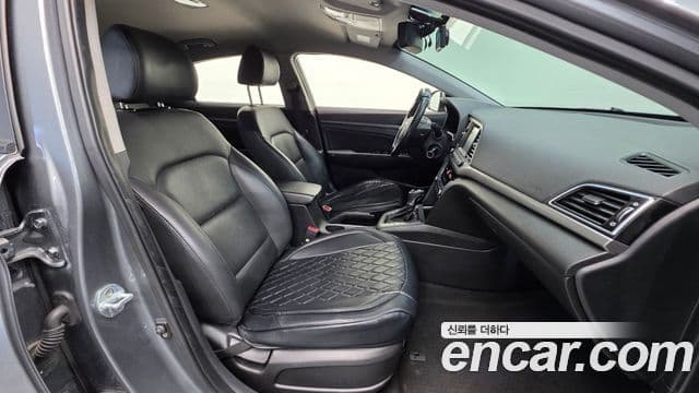 Hyundai Avante AD Special, 2016 10