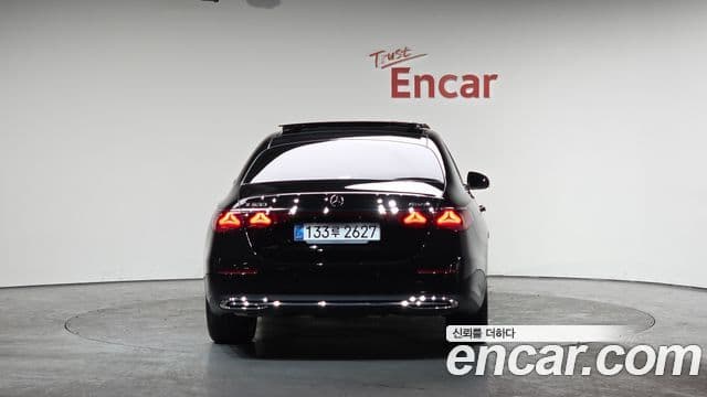 Mercedes-Benz E-класс W214 Exclusive, 2025 4