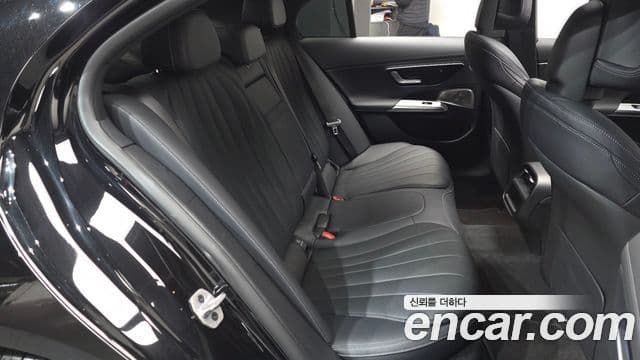 Mercedes-Benz E-класс W214 Exclusive, 2025 11