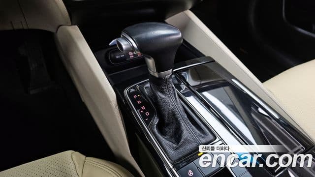 Kia All New K7 Prestige, 2016 9