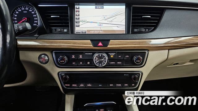 Kia All New K7 Prestige, 2016 14