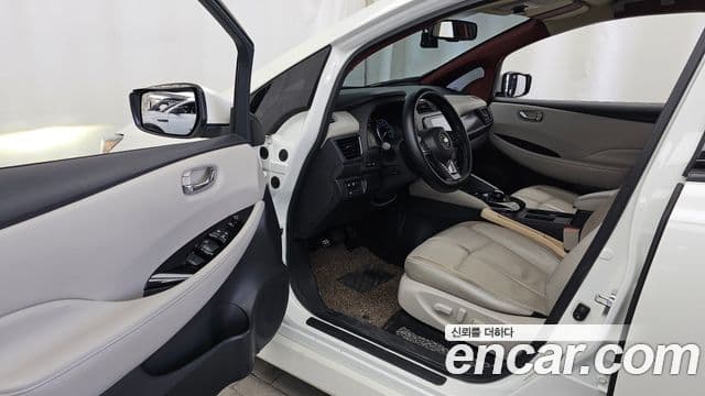 Nissan 리프 (ZE1) EV SL, 2019 10