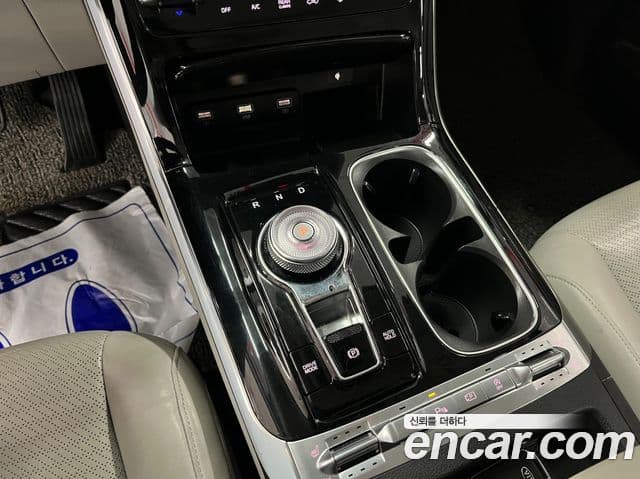 Kia Carnival 4세대 Signature, 2021 11