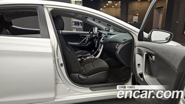 Hyundai Avante MD Luxury, 2011 11