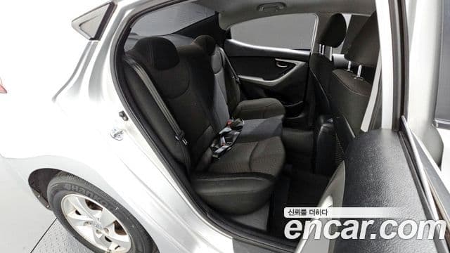 Hyundai Avante MD Luxury, 2011 12