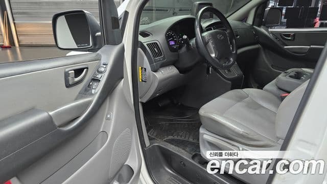 Hyundai The / новый New Grand Starex Modern, 2018 11