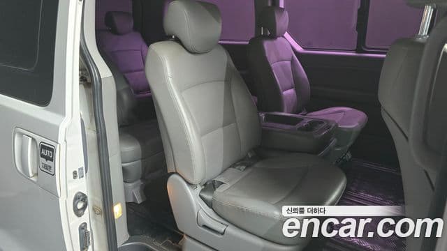 Hyundai The / новый New Grand Starex Modern, 2018 13