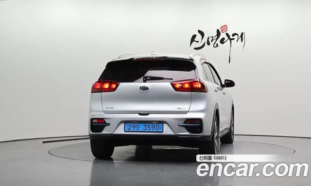 Kia Niro EV таксомоторный тип, 2020 4