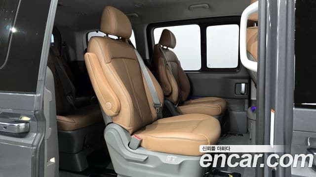 Hyundai Staria Inspiration, 2025 12