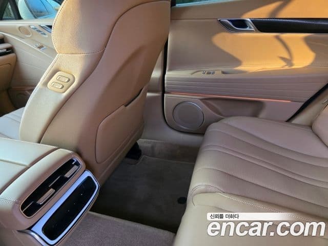 Genesis G80 (RG3) бензин 2.5 турбо AWD, 2026 10