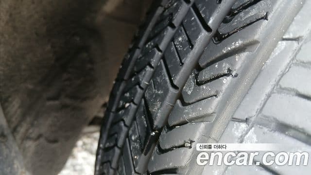 Hyundai YF Sonata LPI Deluxe, 2012 4