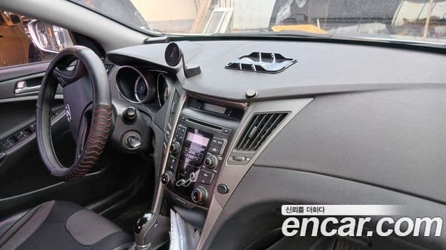 Hyundai YF Sonata LPI Deluxe, 2012 все фото