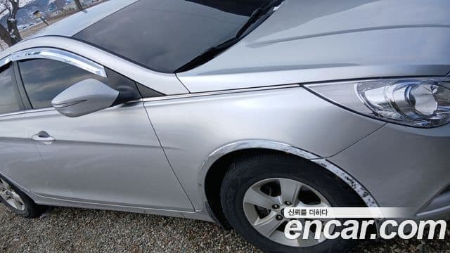 Hyundai YF Sonata LPI Deluxe, 2012 12