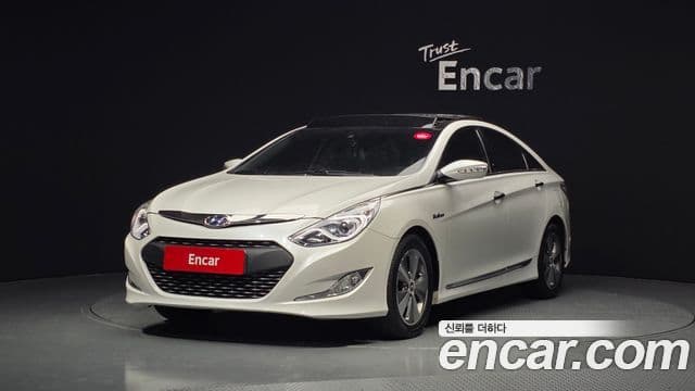 Hyundai Sonata гибрид Royal, 2012 1