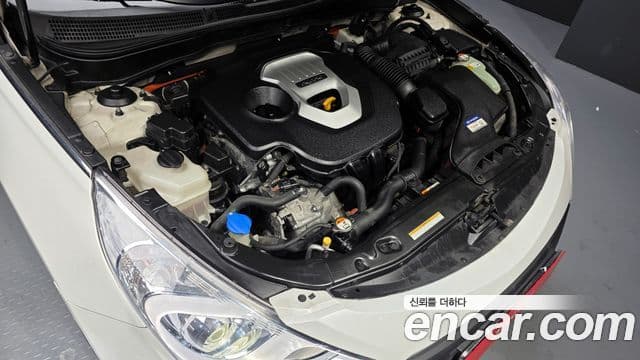 Hyundai Sonata гибрид Royal, 2012 6