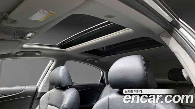 Hyundai Sonata гибрид Royal, 2012 17