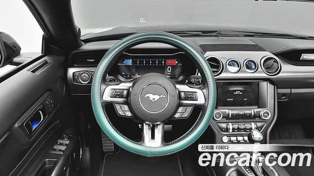 Ford Mustang кабриолет, 2018 12