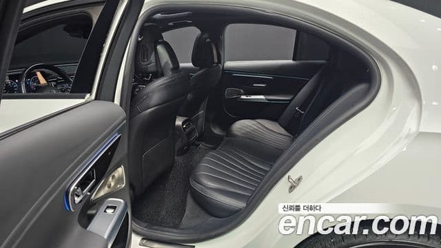Mercedes-Benz E-класс W214 Exclusive, 2024 12