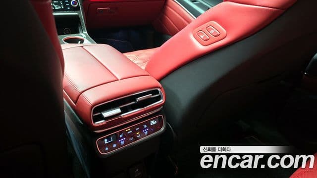 Genesis GV80 купе, 2024 17