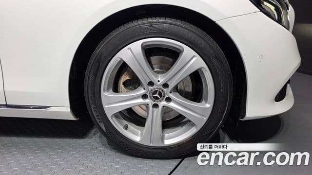 Mercedes-Benz E-класс W213 Avantgarde, 2018 все фото