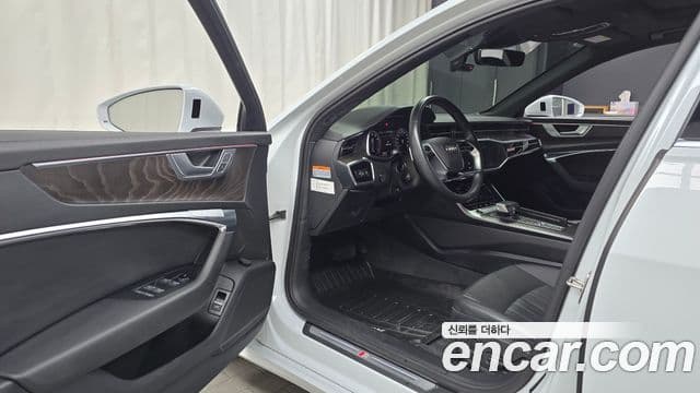 Audi A6 (C8) Premium, 2023 10