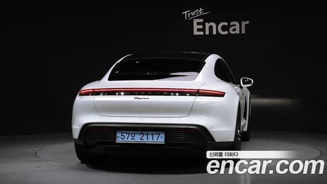 Porsche 타이칸 базовый, 2022 4