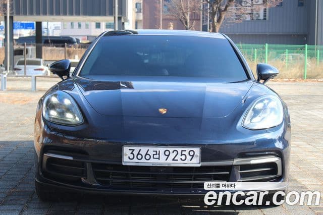 Porsche Panamera (971), 2020 1