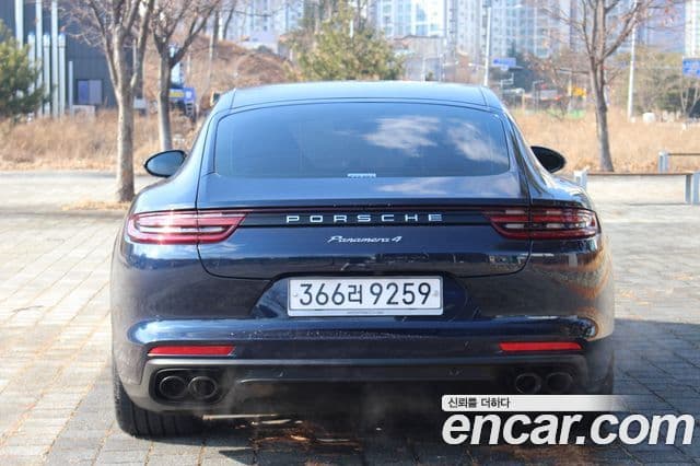 Porsche Panamera (971), 2020 4