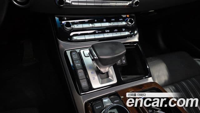 Genesis EQ900 Premium Luxury, 2016 9