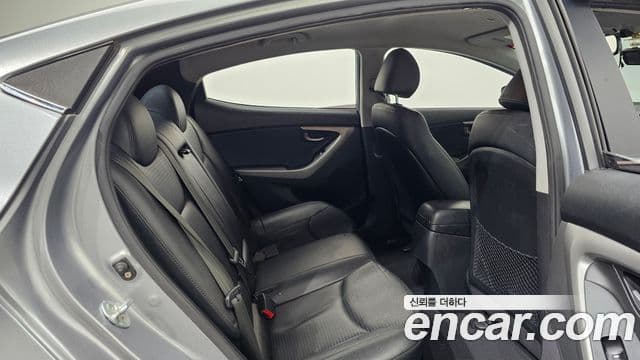 Hyundai The / новый New Avante Style, 2015 12