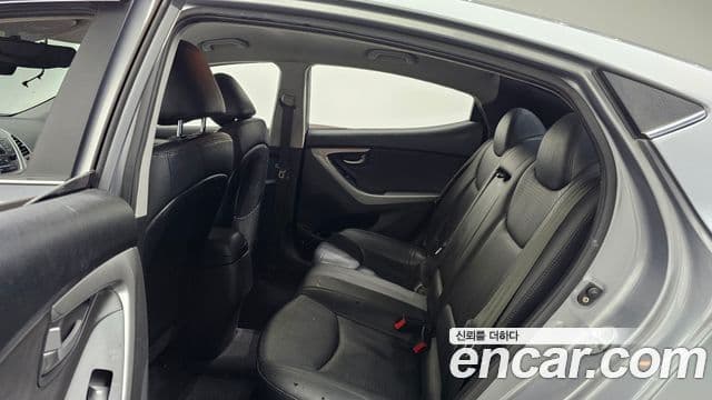 Hyundai The / новый New Avante Style, 2015 13