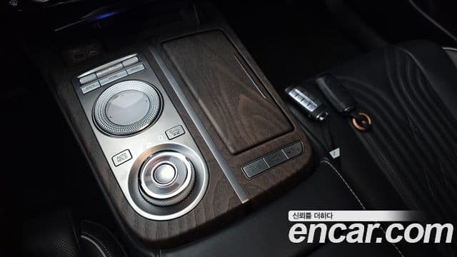 Genesis G80 (RG3) бензин 3.5 турбо AWD, 2021 9