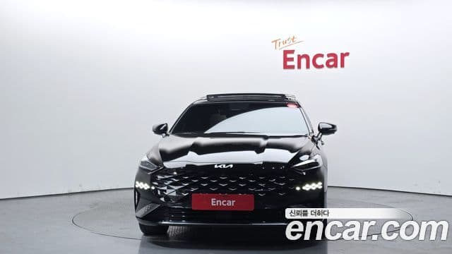 Kia K8 гибрид Signature, 2023 3