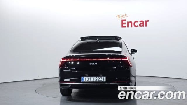 Kia K8 гибрид Signature, 2023 4