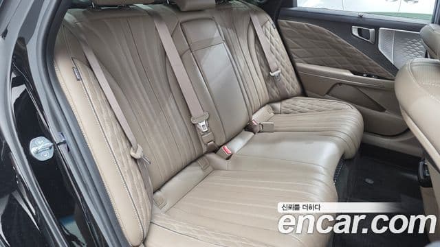 Kia K8 гибрид Signature, 2023 12