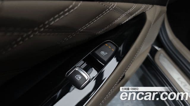 Kia K8 гибрид Signature, 2023 18