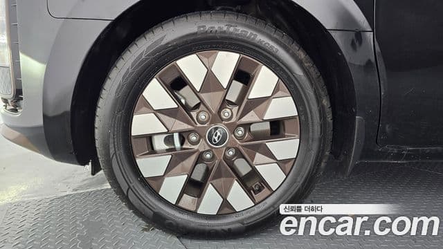 Hyundai Staria Inspiration, 2023 все фото