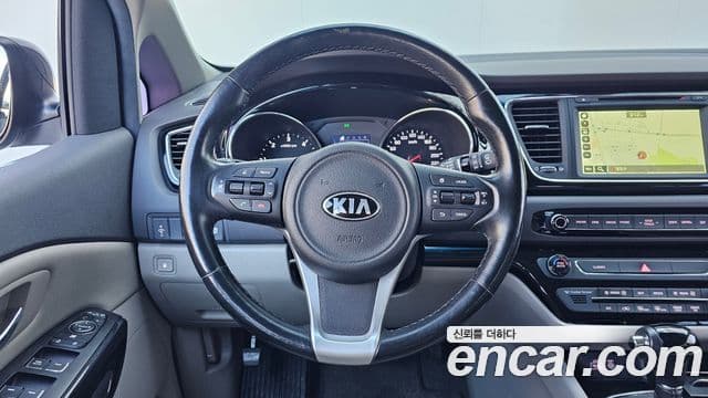 Kia All New Carnival Prestige, 2016 13