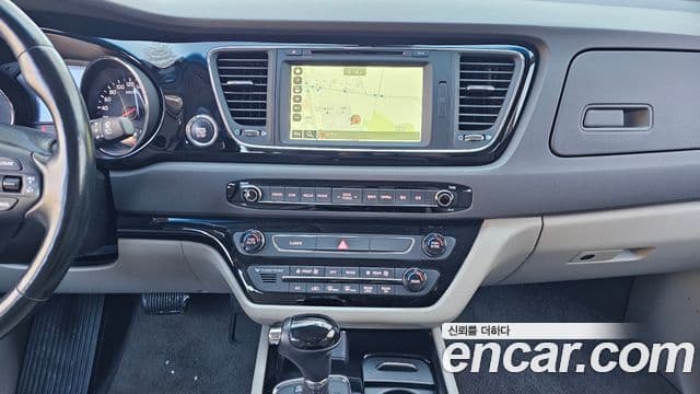 Kia All New Carnival Prestige, 2016 16