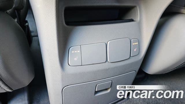 Kia All New Carnival Prestige, 2016 17